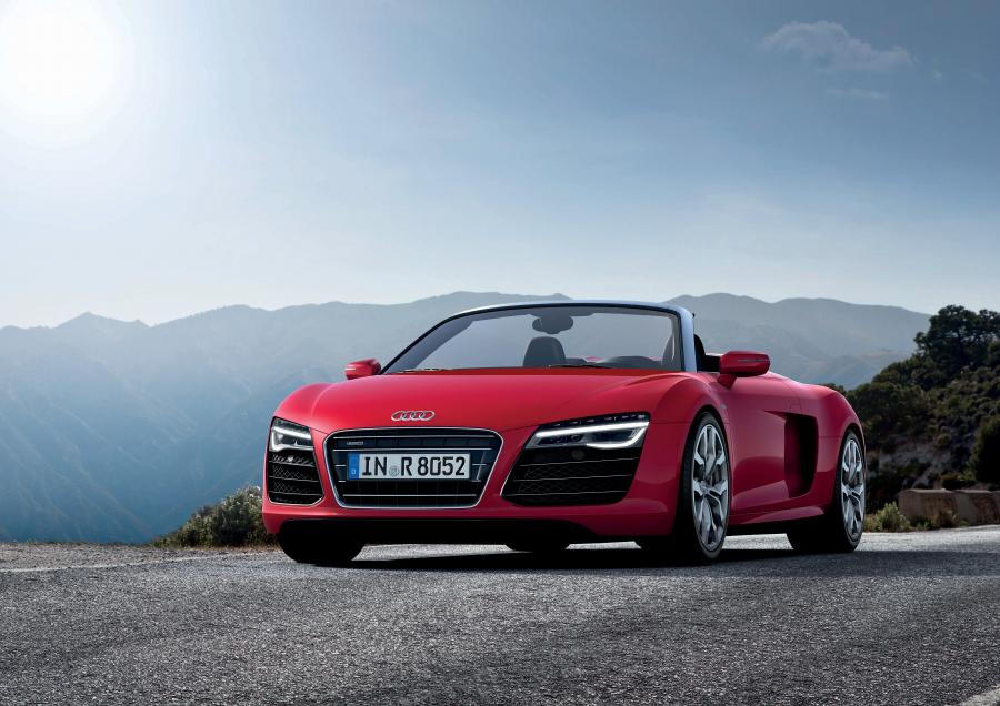  Audi R8 V10 Spyder 2012 года  (WW) (фото 11 из 20)